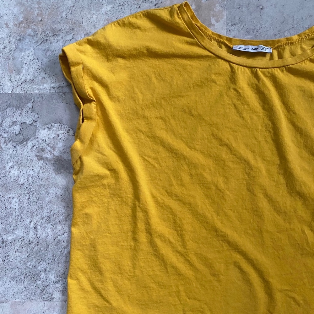 zara collection | mustard yellow short sleeve crop top